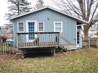 172 Elmhurst Ct, Williams Bay, WI 53191