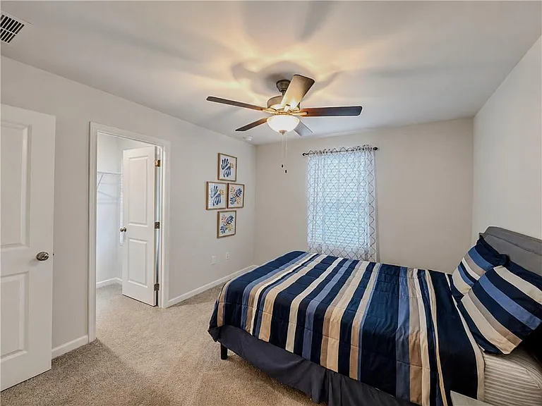 45 Woodford Dr — Photo 27