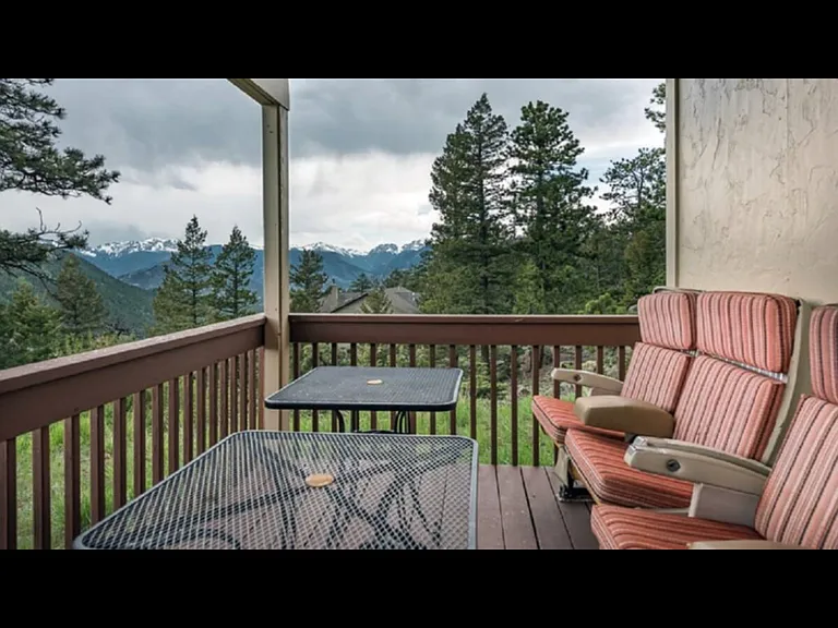 130 Alpine Dr — Photo 20