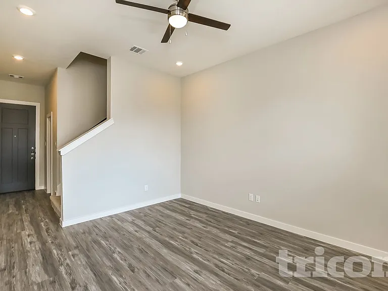 22629 Terazzo Dr — Photo 2