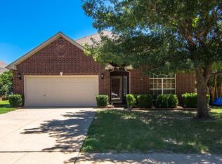 7904 Teal Dr, Fort Worth, TX 76137