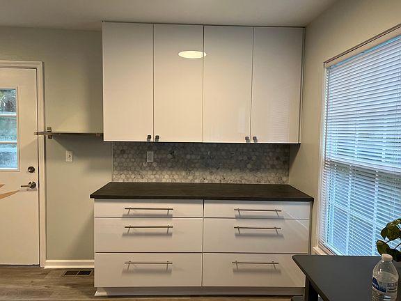 3rd image of 213 Burke Dr