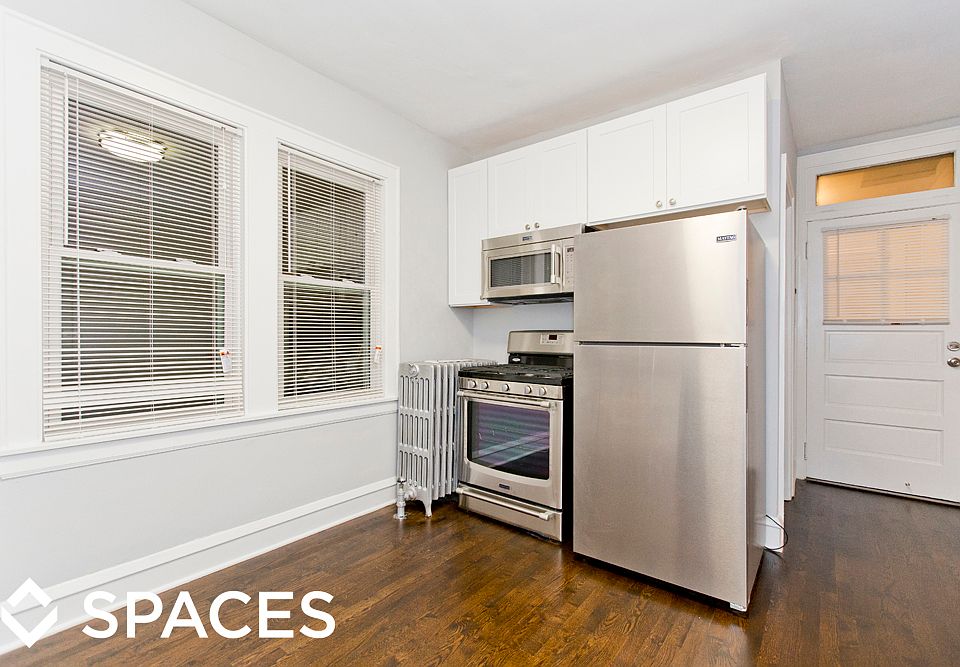 1st image of 5419 W Sunnyside Ave #3