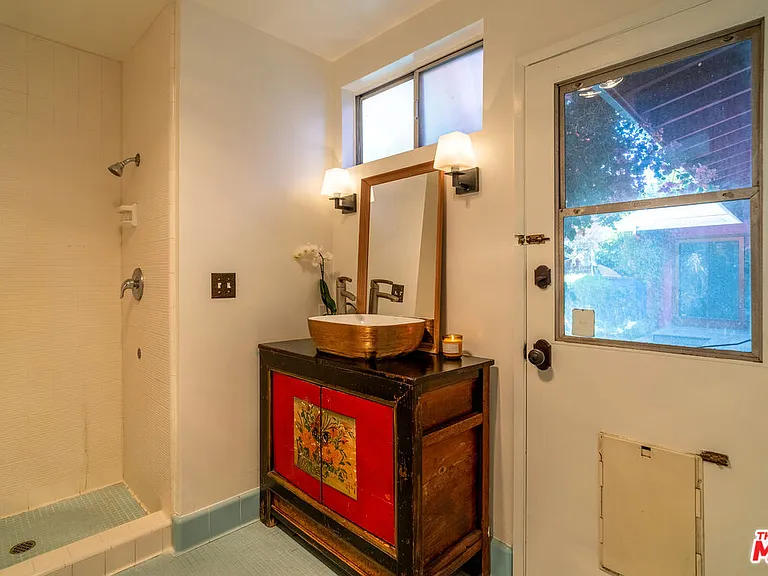 2524 Laurel Pass — Photo 36