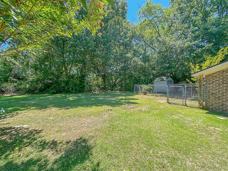 1045 Harbor View Rd #A — Photo 13