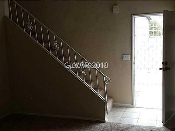 2nd image of 5106 Golden Ln
