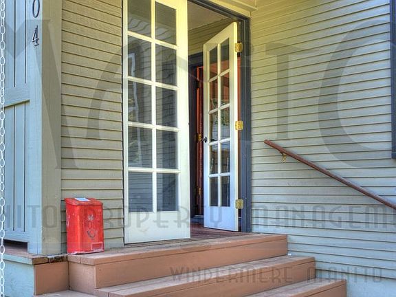 4th image of 1604 E 11th Ave