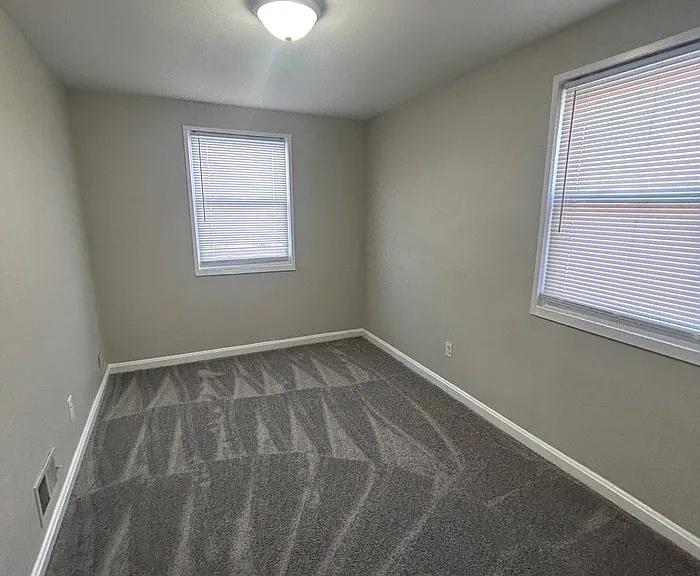 7734 Eastdale Rd — Photo 32