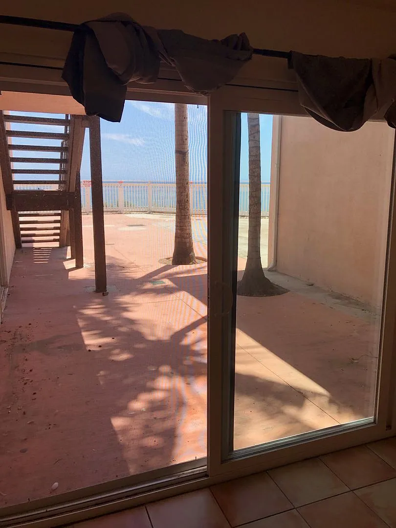 6653 Del Playa — Photo 4