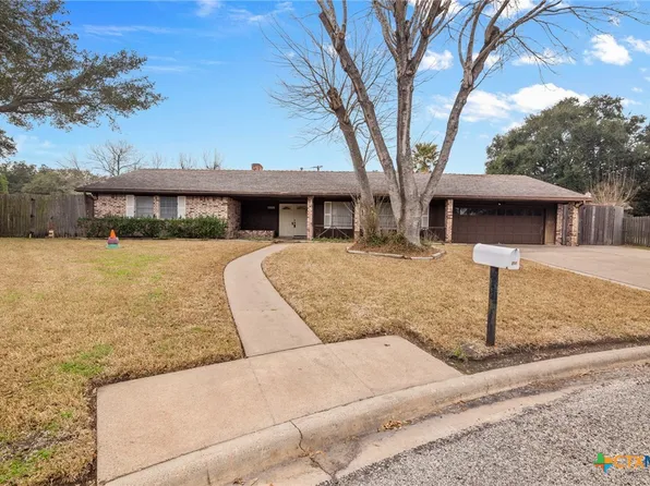 209 Pasadena Dr, Victoria, TX 77904