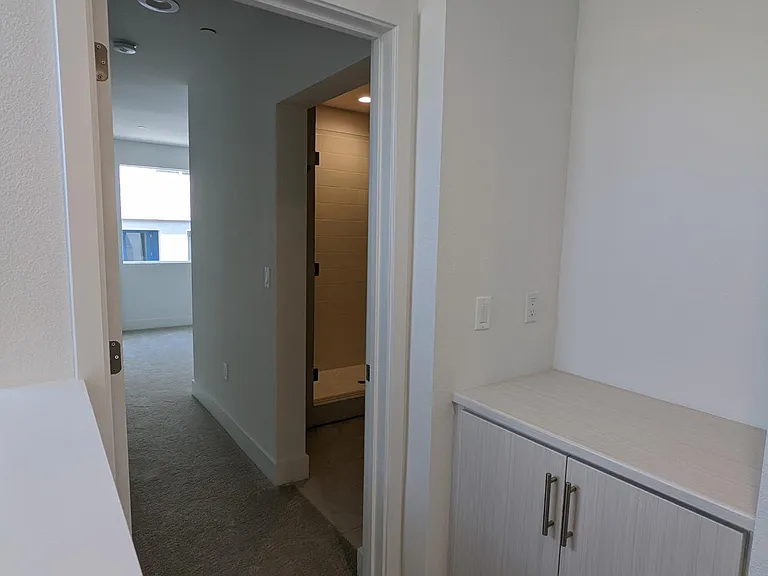 9877 Macarthur Blvd #A — Photo 5