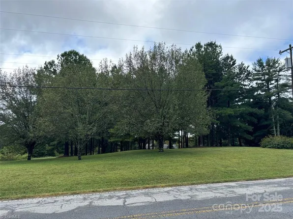 1569 E Ridge Rd, Salisbury, NC 28144