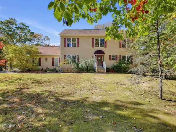 30 Pinewood Road, Howell, NJ 07731
