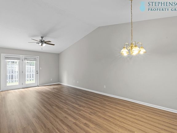 5th image of 423 Elders Pond Cir