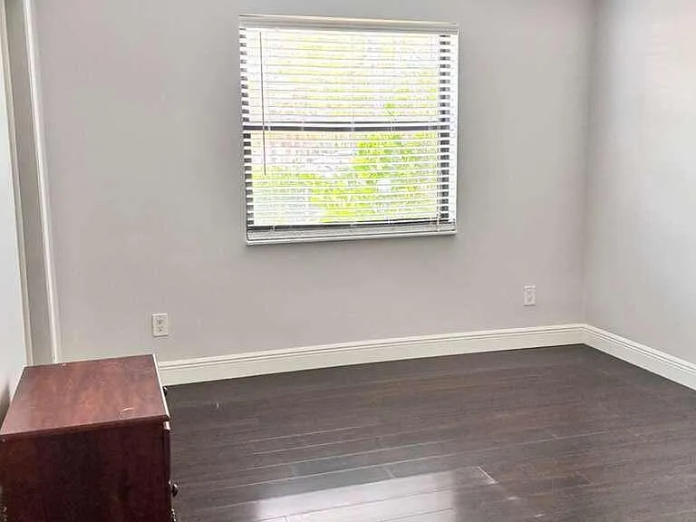 9024 Apache Blvd — Photo 21
