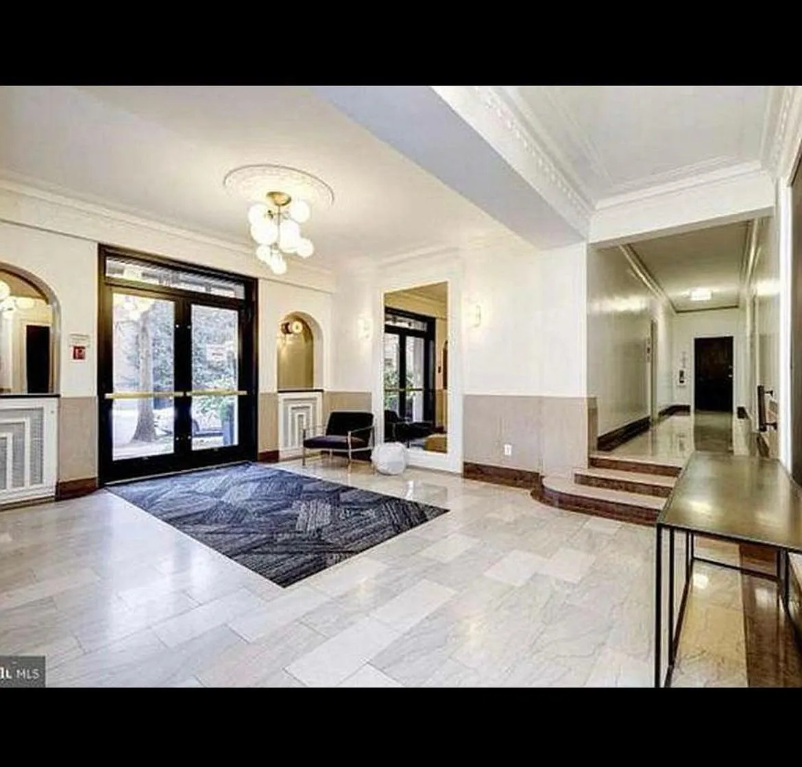 1010 25th St NW — Photo 3