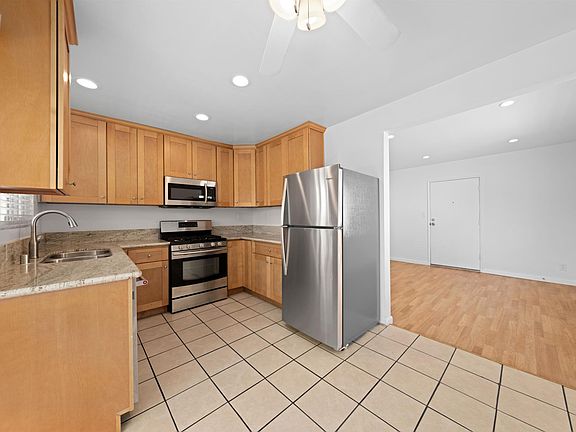 2nd image of 1813 Federal Ave APT 5