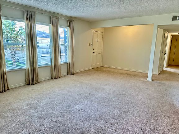 4th image of 4009 Old Shell Rd APT A10