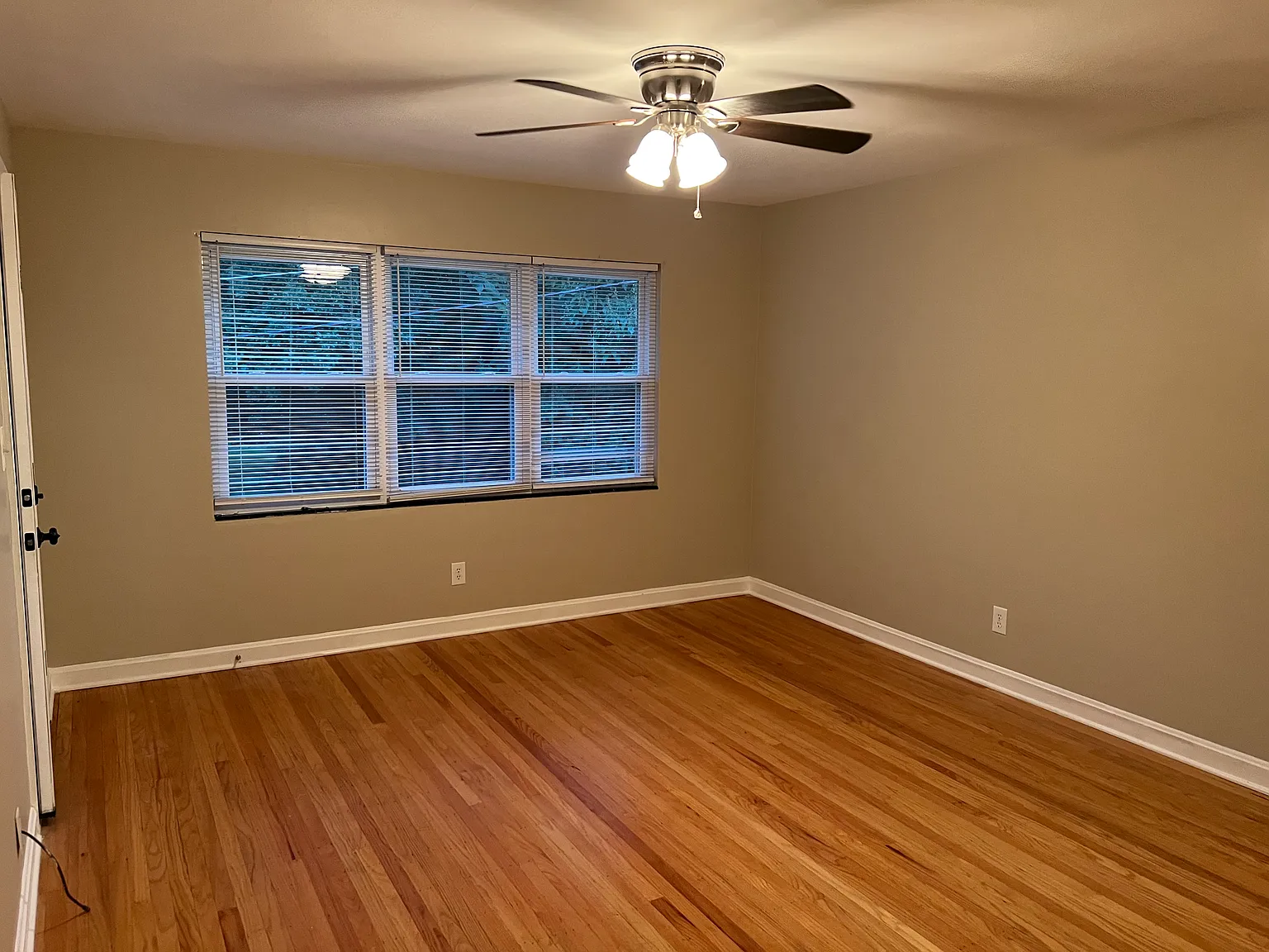 2 bed, 850 sqft, $1,075 — Photo 4