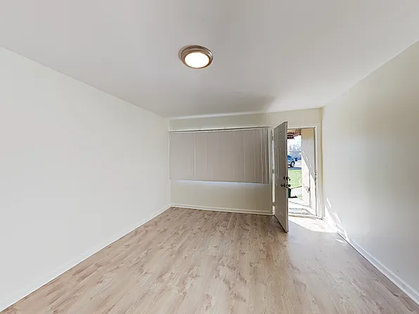 2065 15th Ave APT 5, Sacramento, CA 95822