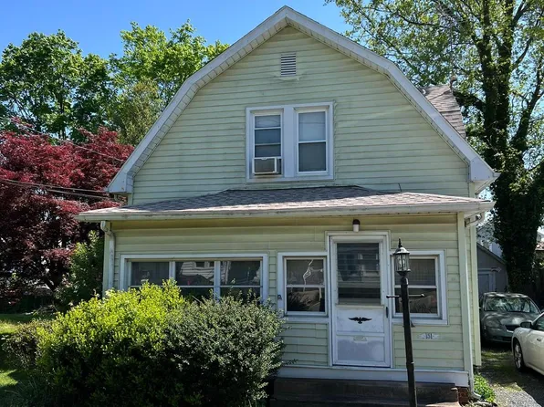 151 Clyde Ave, Baltimore, MD 21227