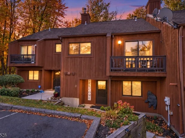 2 Vail Ct #3, Vernon Twp., NJ 07462
