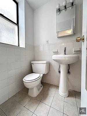 Rented by Highline Residential | media 7