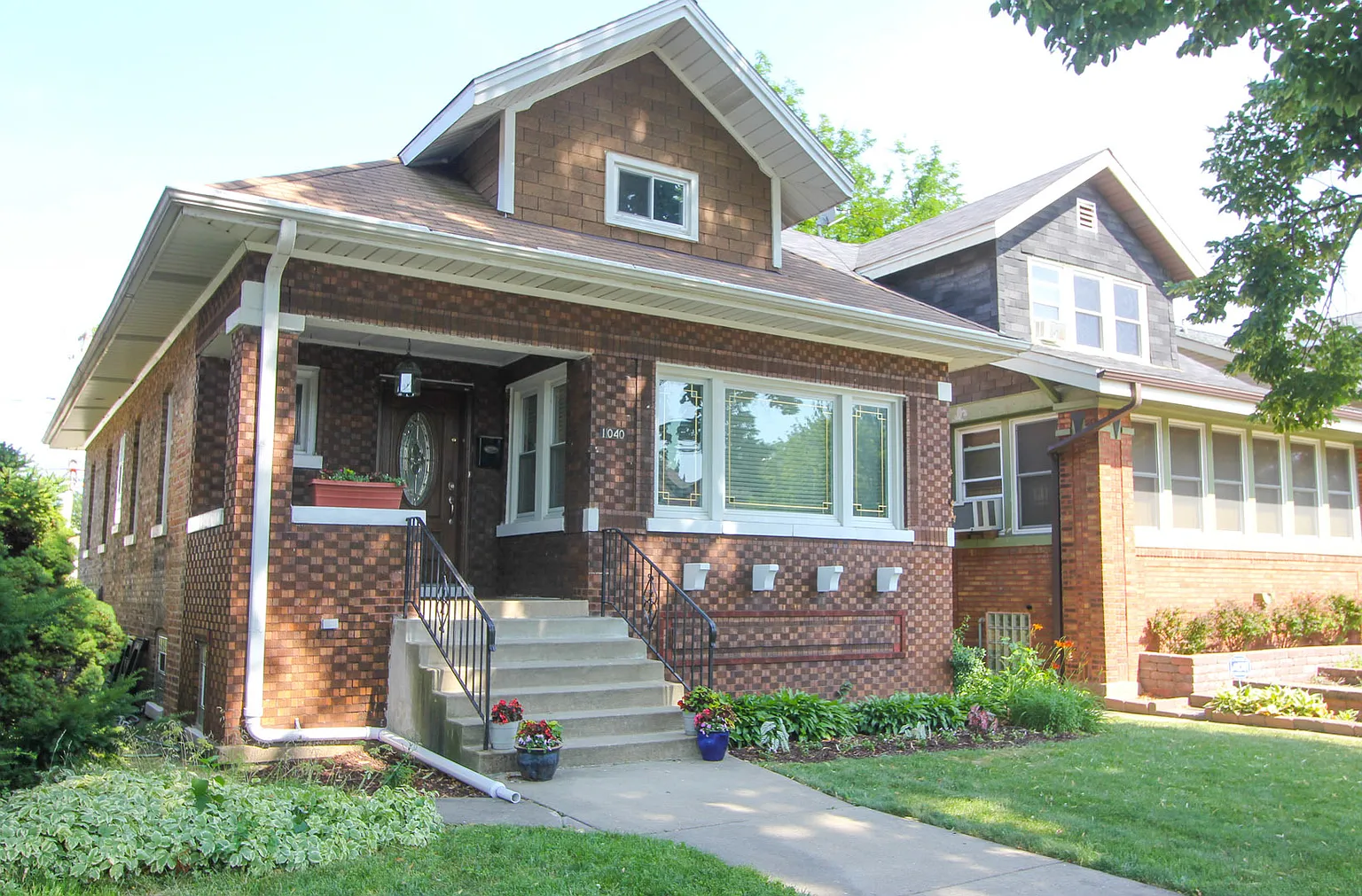 1040 N Taylor Ave photo 1