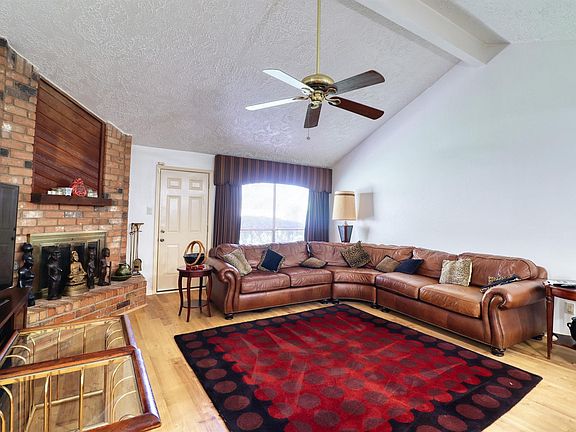 2nd image of 3446 Cheaney Dr