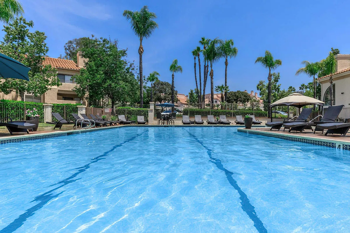 Building Photo - Rancho Hillside Apartments