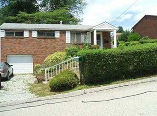 112 Nassau Dr, Pittsburgh, PA 15239