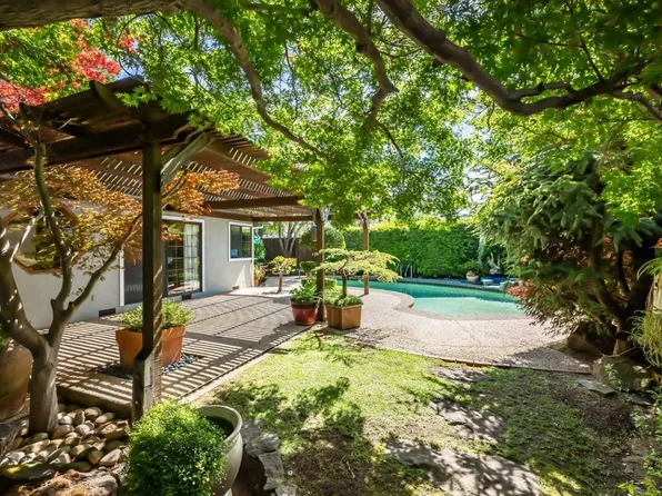 1550 Parkwood Court, Napa, CA 94558