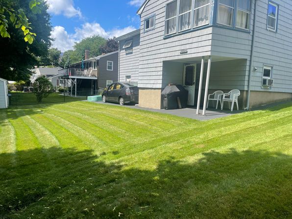 27 Maplewood Rd