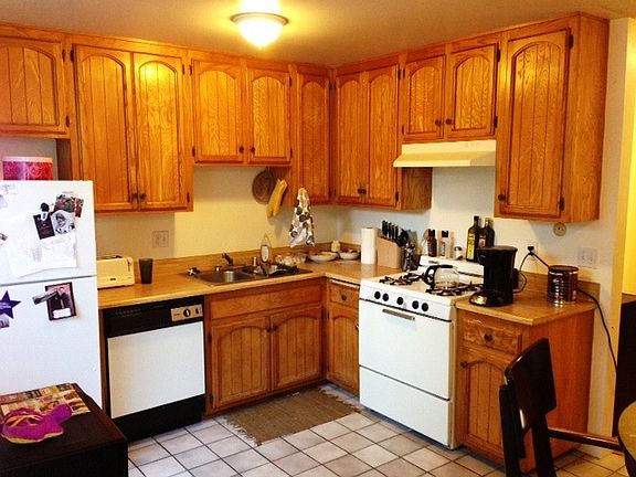 5th image of 1673 Missouri St APT B