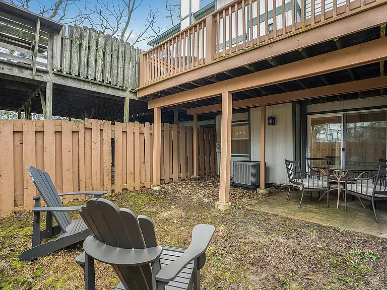 2028 Falling Brook Dr — Photo 31