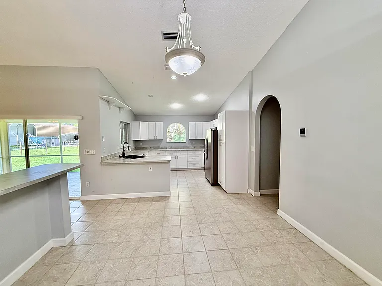 5707 Silver Oak Dr — Photo 16