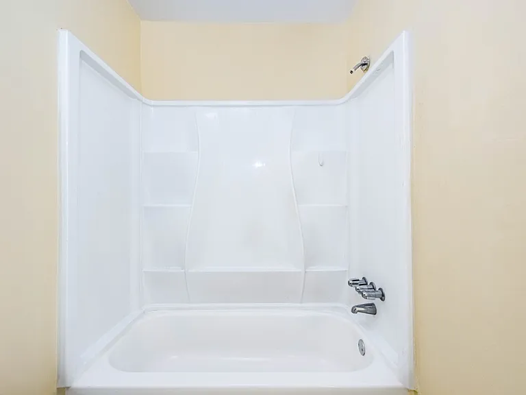 330 Hermitage St #2 — Photo 11