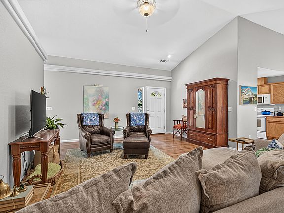 5th image of 2065 Cheshire Way