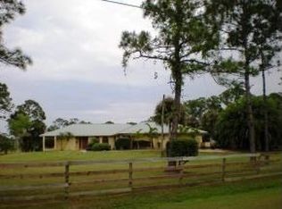 3900 Pepper Tree St, Grant Valkaria, FL 32949