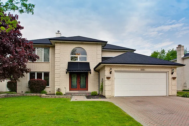 1000 Carlow Dr photo 1