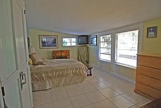 Dolphin Avenue, Key Largo — Photo 4