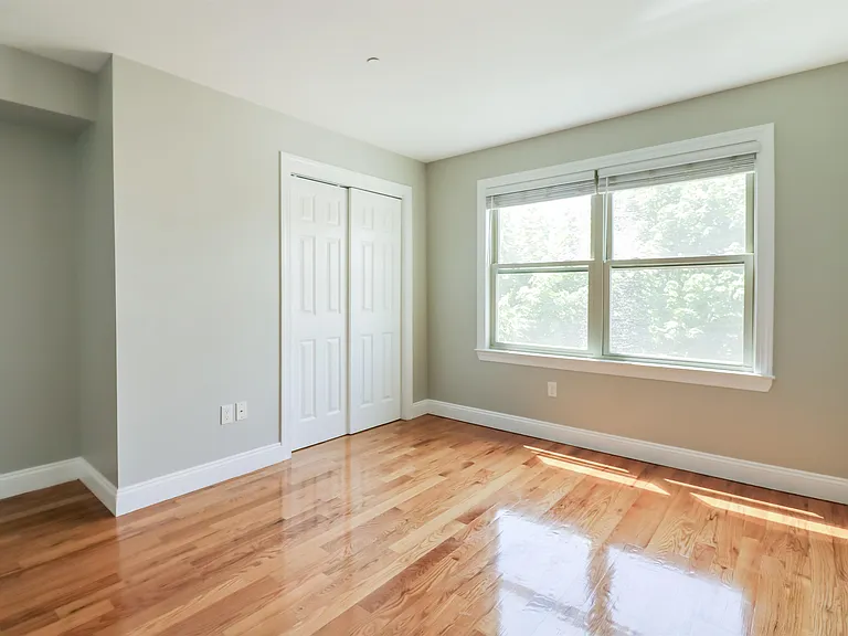 381 Communipaw Ave #3B — Photo 13