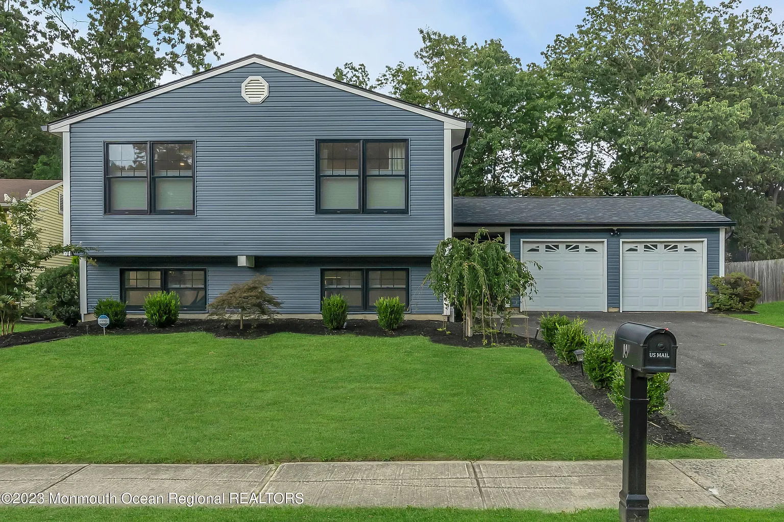 13 James Hollow Court photo 1