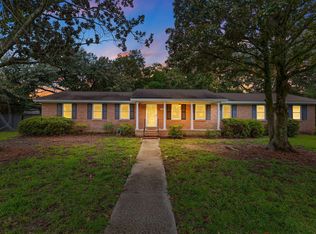 5301 Helene Dr, North Charleston, SC 29418