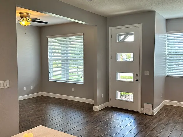 4 bed, 2308 sqft, $3,150 — Photo 4