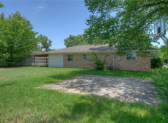 2nd image of 116 Southpark Ct