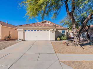 29 N Shadow Creek Pl, Tucson, AZ 85748