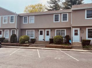 1430 Russell Rd APT 34, Westfield, MA 01085