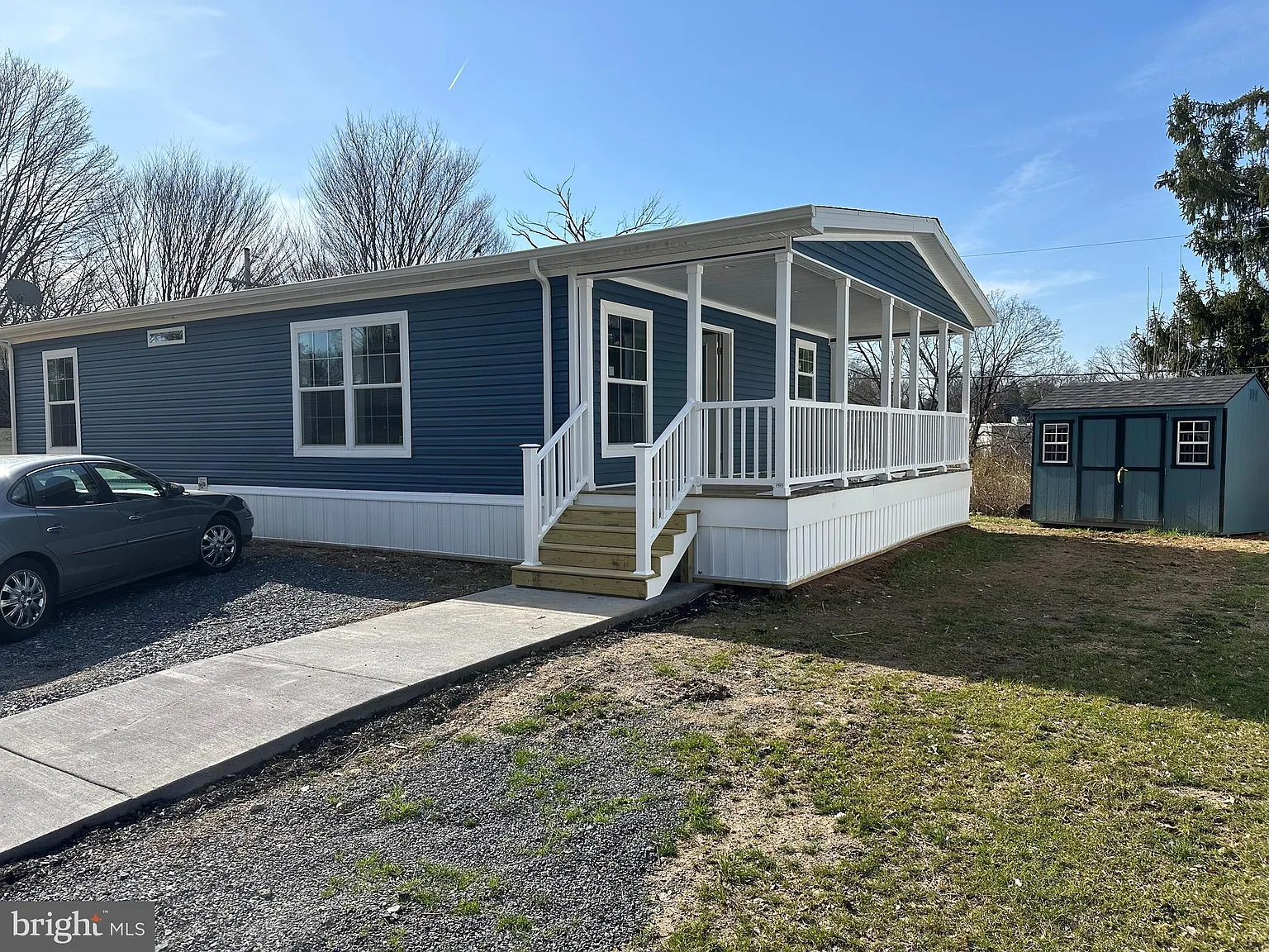 12 Lakeview Dr photo 1