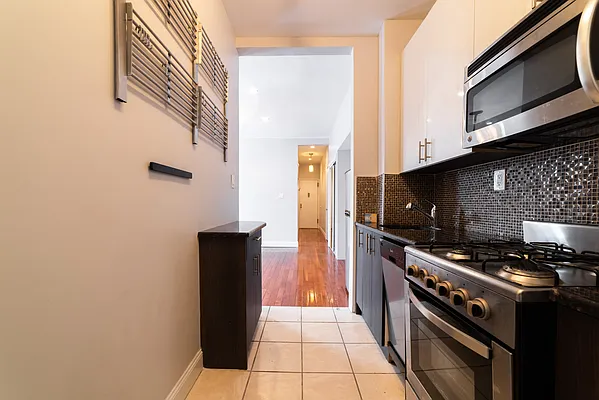 Rented by Joel Scharf, LREB | media 3